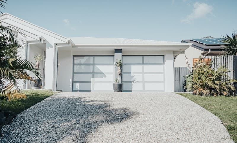 Steel-Line Garage Doors - Hobart cover