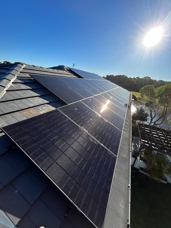 Sunshine Coast Solar & Battery cover