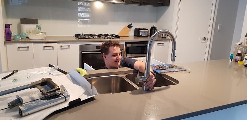 Swan's Professional Plumbing cover
