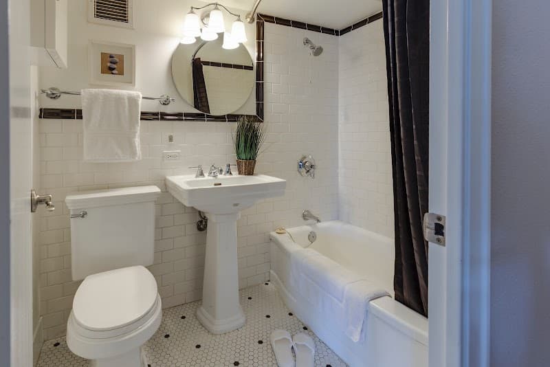 T & L Plumbing (VIC) Pty Ltd cover