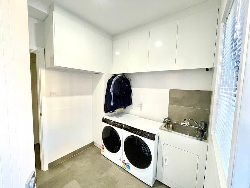 TOTAL CABINETMAKING SERVICE cover