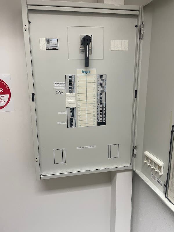 Universal Electrical and Data (Toorak)