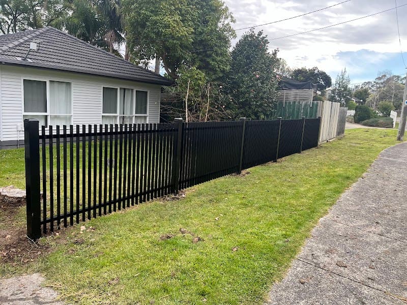 Van Khoa Fencing project 1