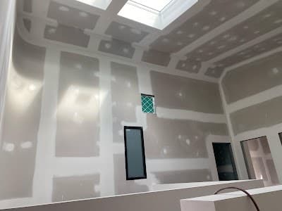 GHG PLASTERING-COMMERCIAL PLASTERING+DIGITAL DISPLAY SIGNAGE