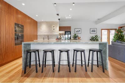 Ballarat 2 pack finishes cover