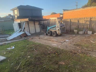 Bluey's Rubbish Removals cover
