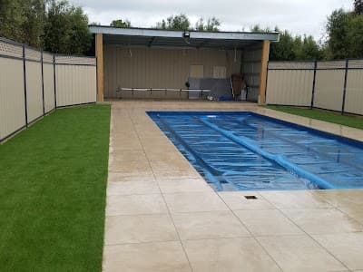 Britt's Paving & Landscaping cover