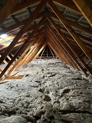 D&D Roof Vacuuming and Insulation cover