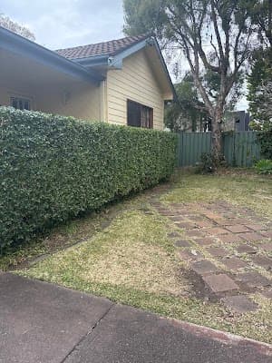 Ed's Mowing & Maintenance cover