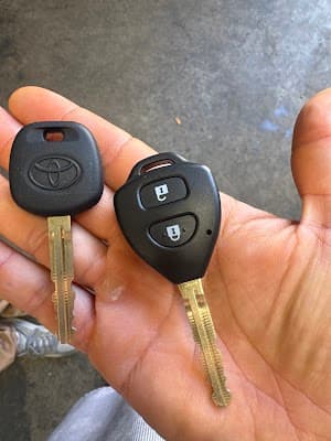 Entry Specialist Locksmith cover