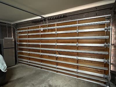 Garage Technology Access / IRONLIFT GRAGE DOORS project 5