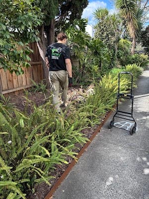 Go Easy Rubbish Removal Pty Ltd cover