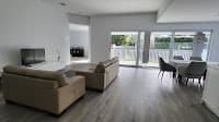 i2 Homes