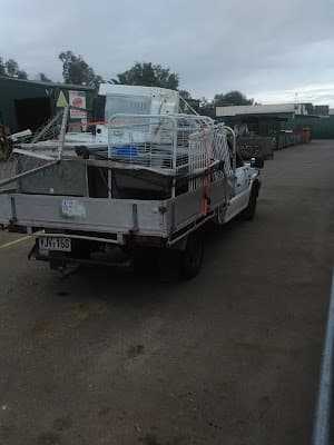 IAN BURTON rubbish and metal removal services project 3