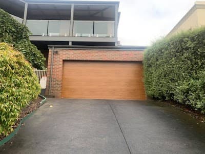 Kelly Garage Doors Geelong cover