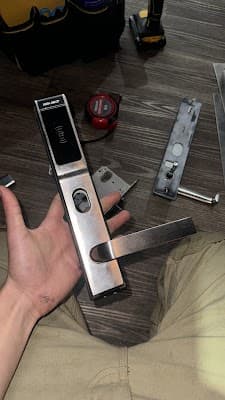 Locksmith CBD & Albert park cover
