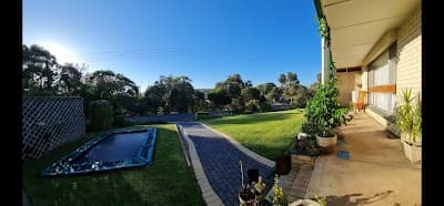Maddern's Place Garden & Landscaping cover