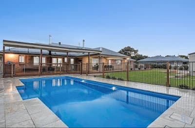 Mick's Pool Care project 3