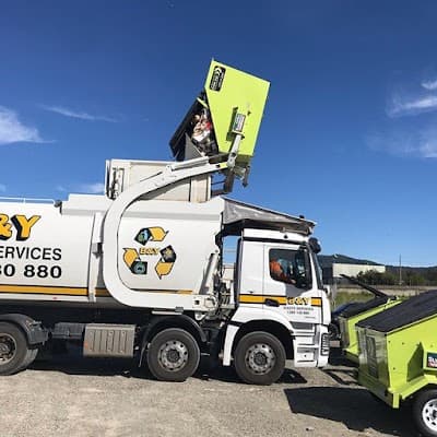 Mobile Skips Munno Para West cover