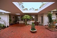 Mr Verandah