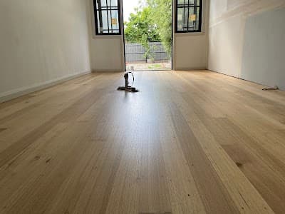 MR WOODY FLOOR SERVICES cover