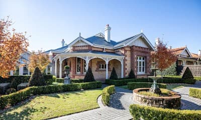 Olde Worlde Homes