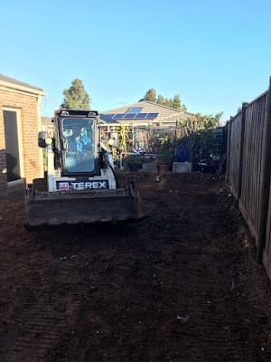 P & J Earthworks Ballarat Excavator Hire cover