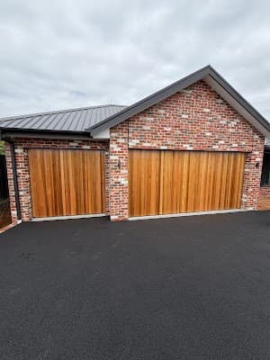 PDS Garage Doors Melbourne cover