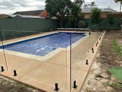 Quality Fence Construction cover