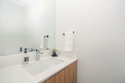 Renobuild Kitchens & Bathrooms Pty Ltd cover