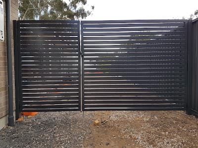 SEAVIEW FENCING & RETAINING project 3