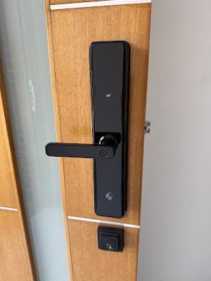 Smart Locksmith cover