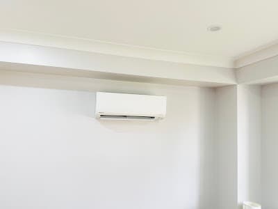 SR REFRIGERATION & AIR CONDITIONING PTY LTD cover