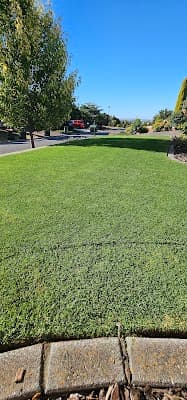 Sunset lawns and landscapes - Lawn mowing Port Noarlunga South project 5
