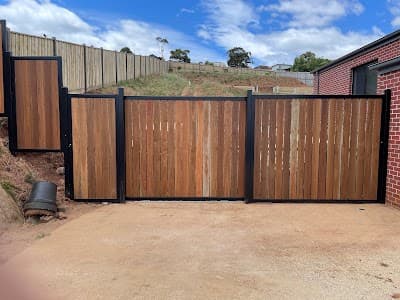 The Fencing Place project 1