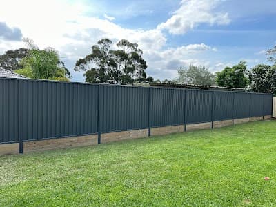 TOP L1NE FENCING Pty Ltd cover