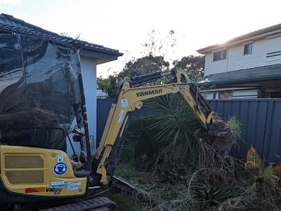 TW MINI EXCAVATIONS