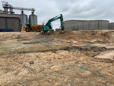 Willunga Earthmoving cover