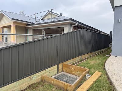 QUALITY FENCING & GATES
