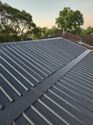 RM ROOFING SERVICE