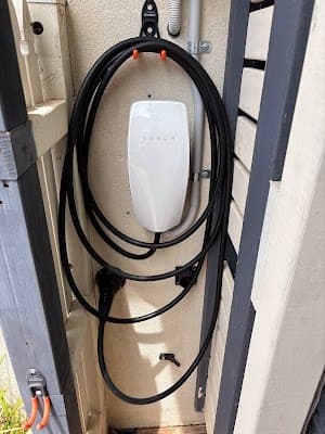 The Belconnen Electrician cover